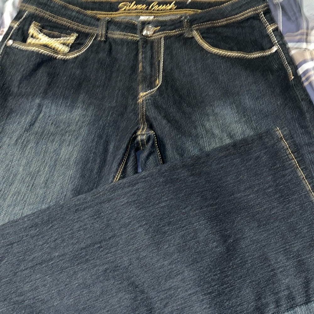 NWOT Silver Crush jeans!! So cute!! 💎